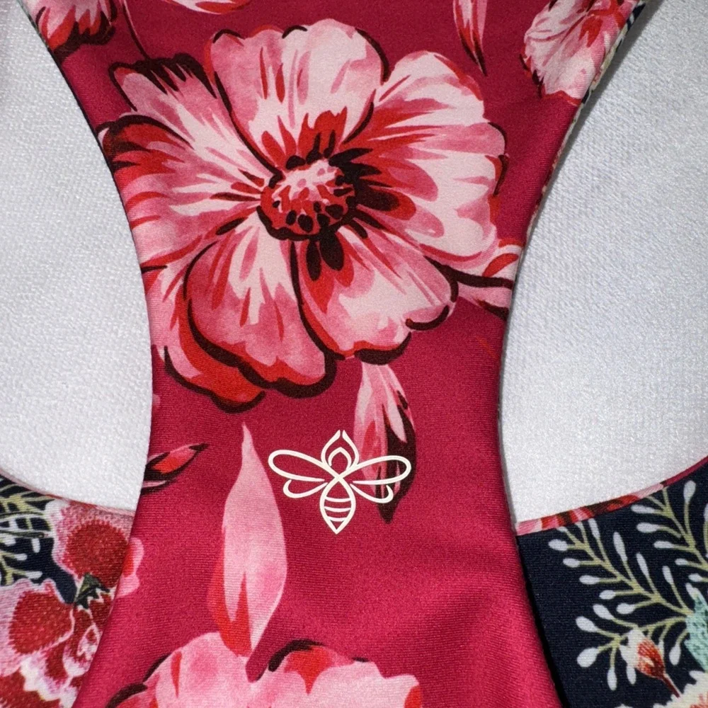JOHNNY WAS Bee Active Reversible Sports Bra Womens‎ Size XS Pink Floral Colorful